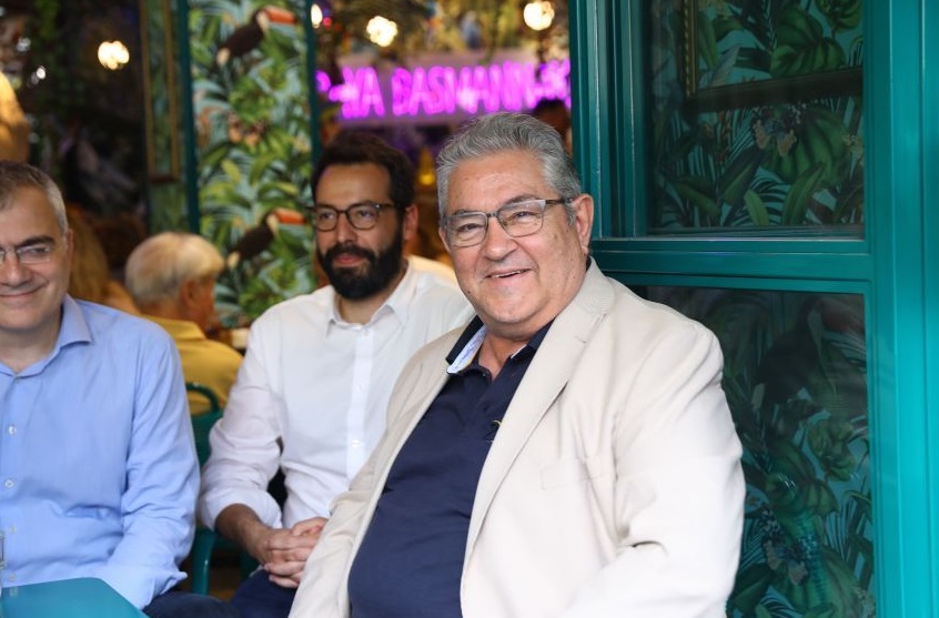 Στιγμές χαλάρωσης με υποψήφιους ευρωβουλευτές, στελέχη του ΚΚΕ, φίλους και συνεργάτες για τον Δ. Κουτσούμπα