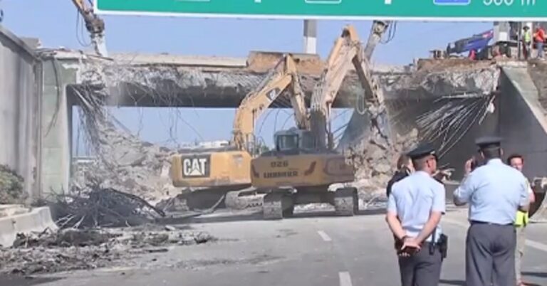 Από εναλλακτικές διαδρομές η κίνηση στην Εθνική οδό Αθηνών – Κορίνθου μετά το ατύχημα στον Ισθμό