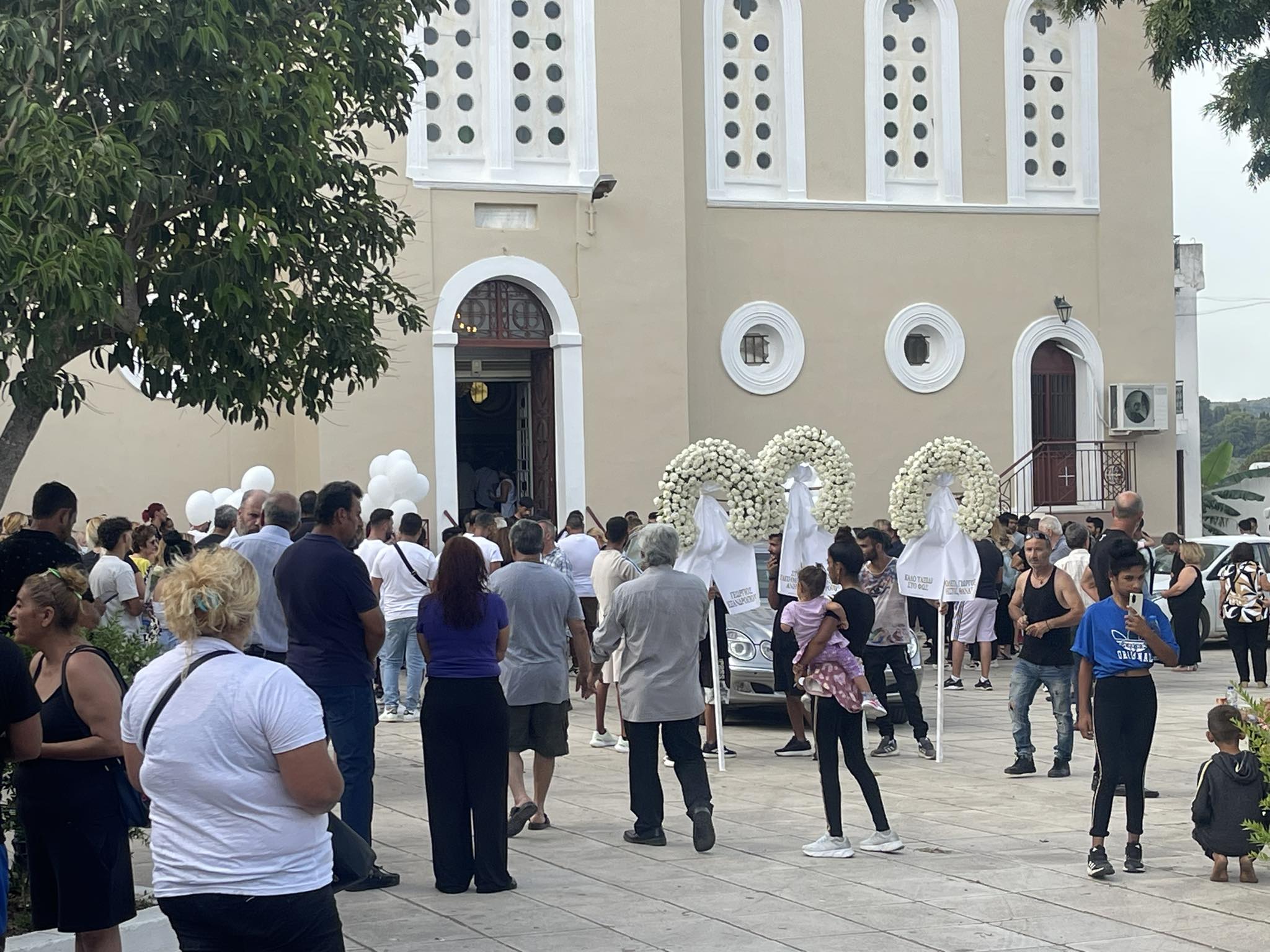 Δολοφονία στην Ηλεία: Θρήνος και οργή στην κηδεία της Βασιλικής