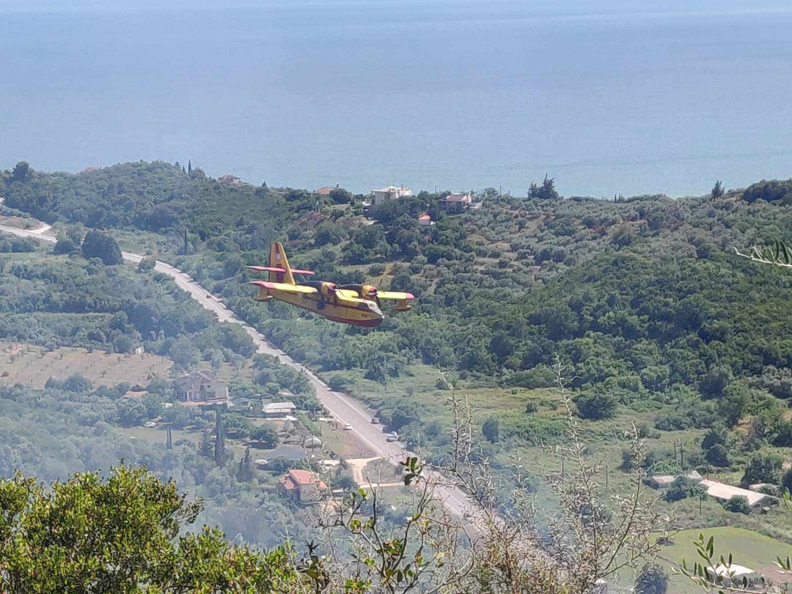 Υπό πλήρη έλεγχο η φωτιά στο Μενίδι Αμφιλοχίας