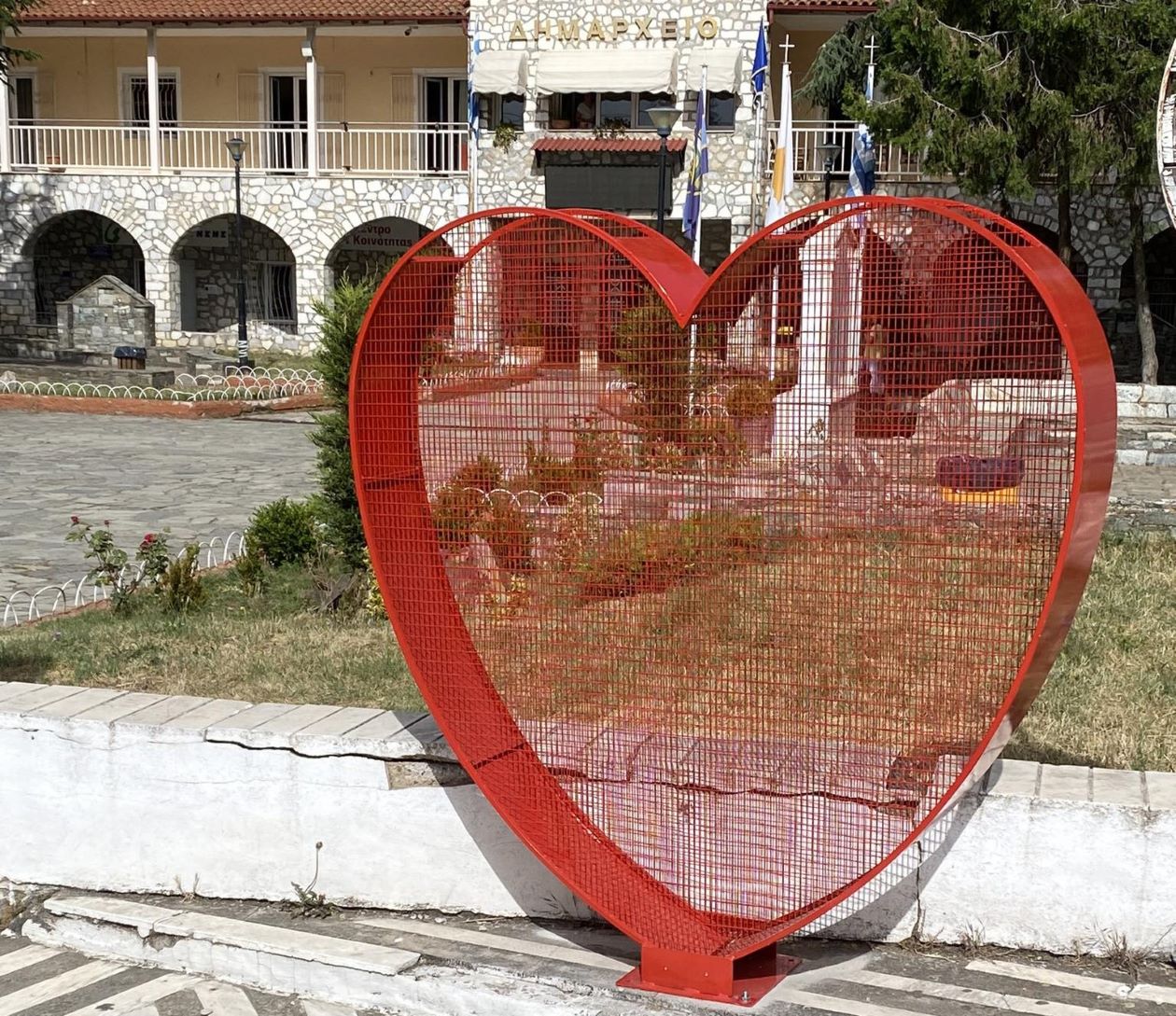 Η πρώτη “καρδιά” για πλαστικά καπάκια στον Δήμο Δεσκάτης
