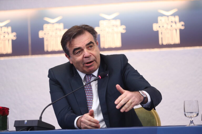 “Το μίσος δεν έχει θέση στην Ευρώπη” τόνισε ο Μ. Σχοινάς, στο συνέδριο του EuroPride στη Θεσσαλονίκη