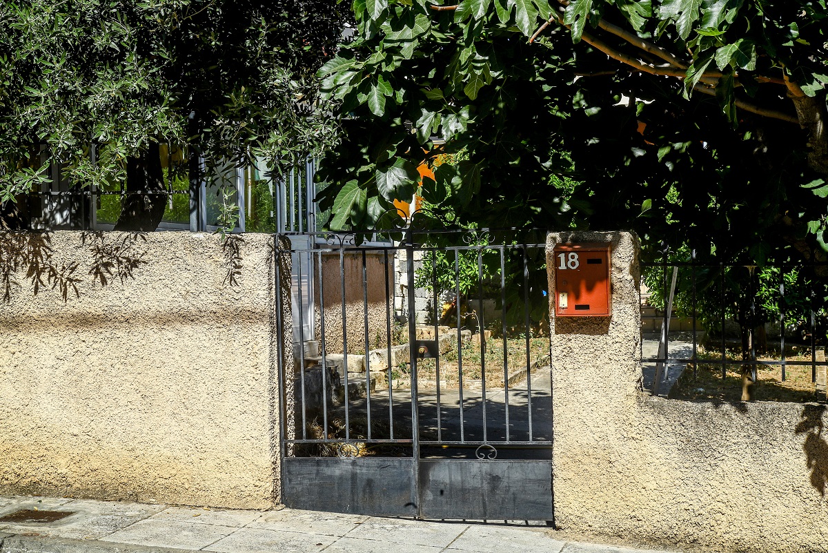 ΑΠΑΝΘΡΑΚΩΜΕΝΗ ΣΟΡΟΣ ΗΛΙΚΙΩΜΕΝΟΥ ΑΝΔΡΑ ΒΡΕΘΗΚΕ ΣΕ ΑΥΛΗ ΣΠΙΤΙΟΥ ΣΤΑ ΛΙΟΣΙΑ (ΜΑΡΚΟΣ ΧΟΥΖΟΥΡΗΣ / EUROKINISSI)