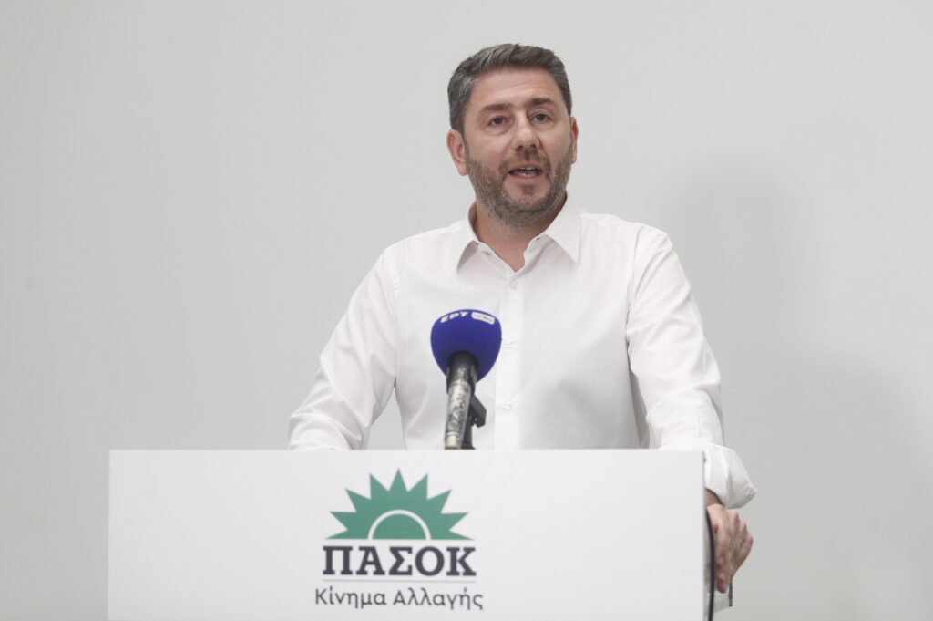 Στη Λέσβο ο πρόεδρος του ΠΑΣΟΚ Ν. Ανδρουλάκης