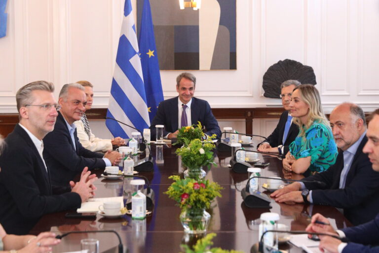 Ανασχηματισμός: Αξιολογεί πρόσωπα και συμπεριφορές ο Κ. Μητσοτάκης — Στόχος οι ουσιαστικές παρεμβάσεις