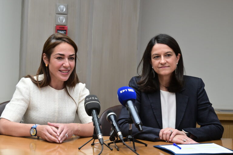 «Αλλαγή σκυτάλης» στο υπουργείο Εργασίας – Τι δήλωσε η Νίκη Κεραμέως