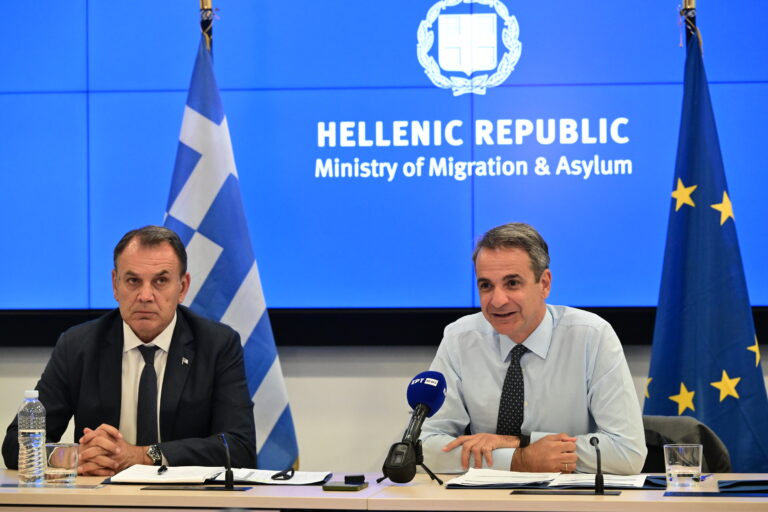 Κ. Μητσοτάκης στο υπ. Μετανάστευσης: Έχουμε πολλή δουλειά αλλά στο μεταναστευτικό το νερό έχει μπει στο αυλάκι