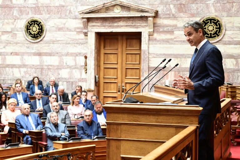 Live η ομιλία του Πρωθυπουργού στην Κ.Ο. της ΝΔ
