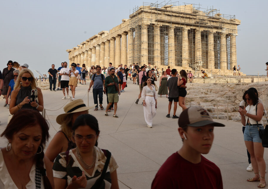Κλειστοί λόγω καύσωνα από τις 12:00 έως τις 17:00 οι αρχαιολογικοί χώροι της εφορείας αρχαιοτήτων Αθηνών