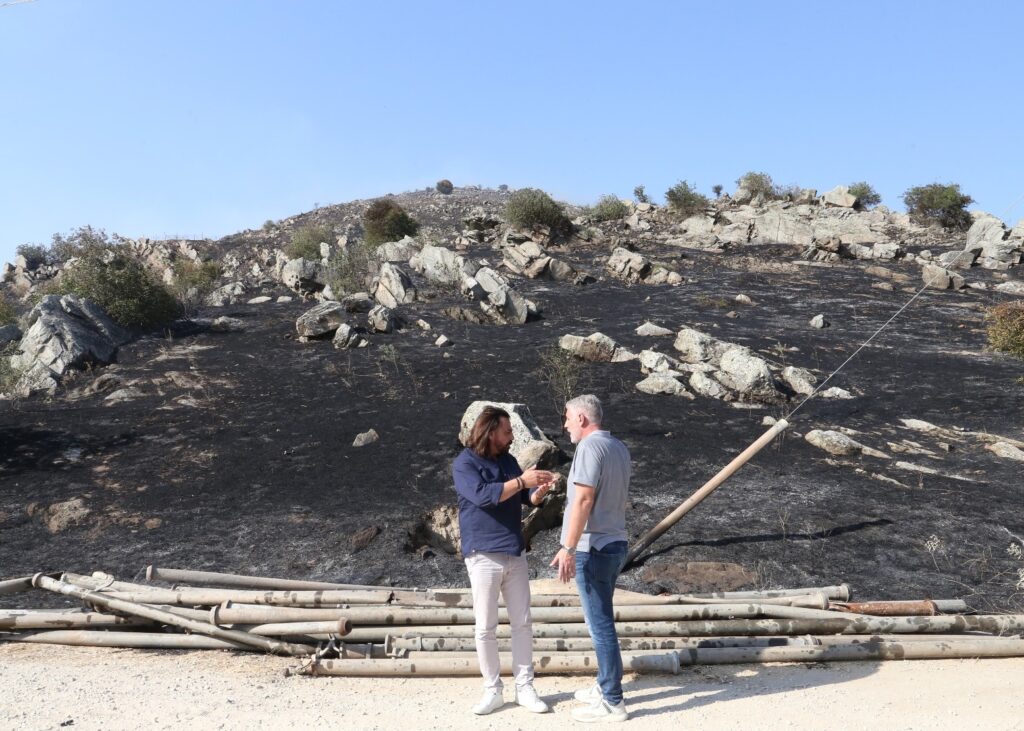 Περιορίστηκαν άμεσα και τα τρία μέτωπα στη Λάρισα – Σε επιφυλακή δυνάμεις της Πυροσβεστικής
