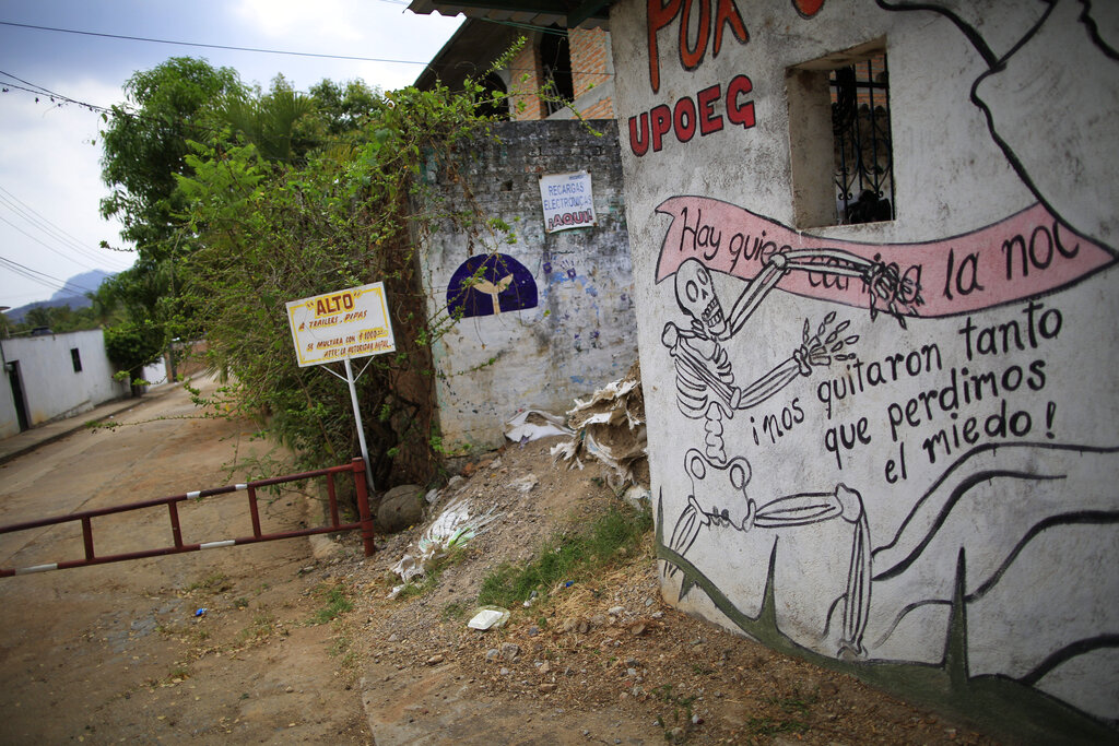 Mexico Vigilantes And Gangs