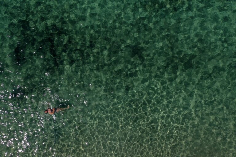 Κρήτη και Νάξος, οι δύο κορυφαίες εναλλακτικές προτάσεις διακοπών για Ισπανόφωνους ταξιδιώτες
