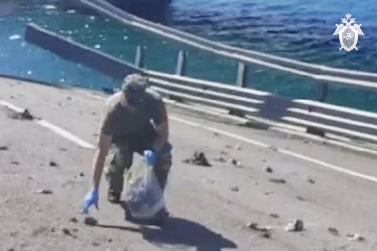 Κρεμλίνο: «Βάρβαρη» πυραυλική επίθεση στην Κριμαία με ευθύνη των ΗΠΑ – Η Μόσχα προετοιμάζει απάντηση