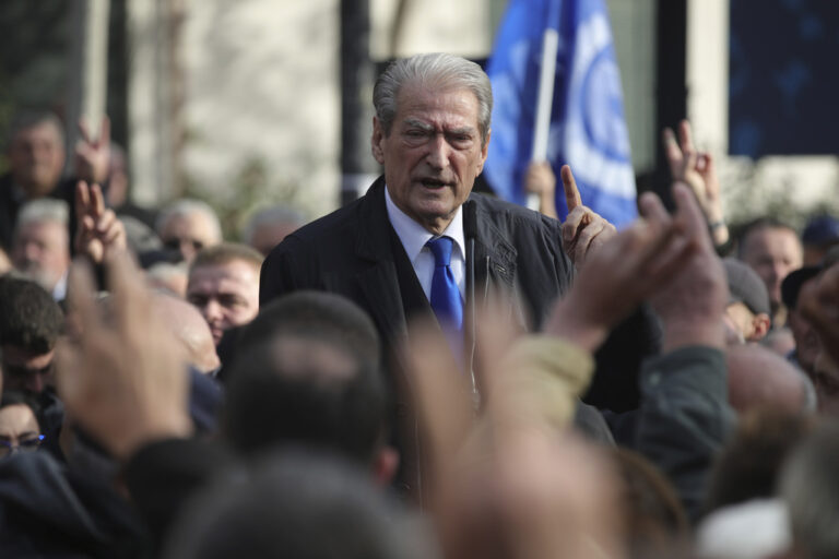 Βρετανία: Ο πρώην πρωθυπουργός της Αλβανίας Μπερίσα έχασε την ένσταση κατά της απαγόρευσης εισόδου στη χώρα