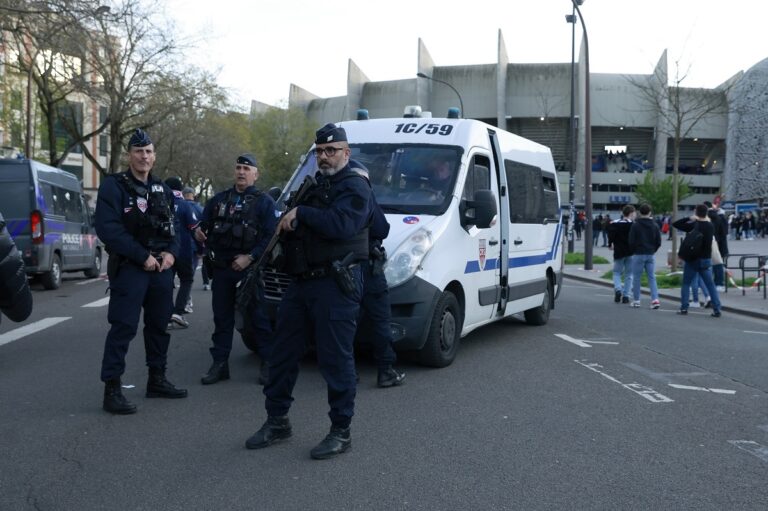 Γαλλία: Συνελήφθη 26χρονος Ρωσοουκρανός που είχε στην κατοχή του υλικά για κατασκευή βομβών