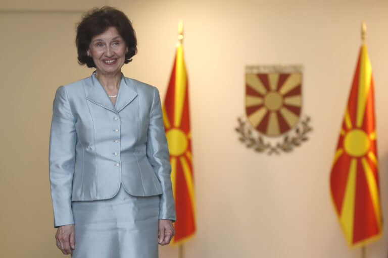 ΣΥΡΙΖΑ: Καταδικάζουμε τις αλυτρωτικές αναφορές της Προέδρου της Βόρειας Μακεδονίας