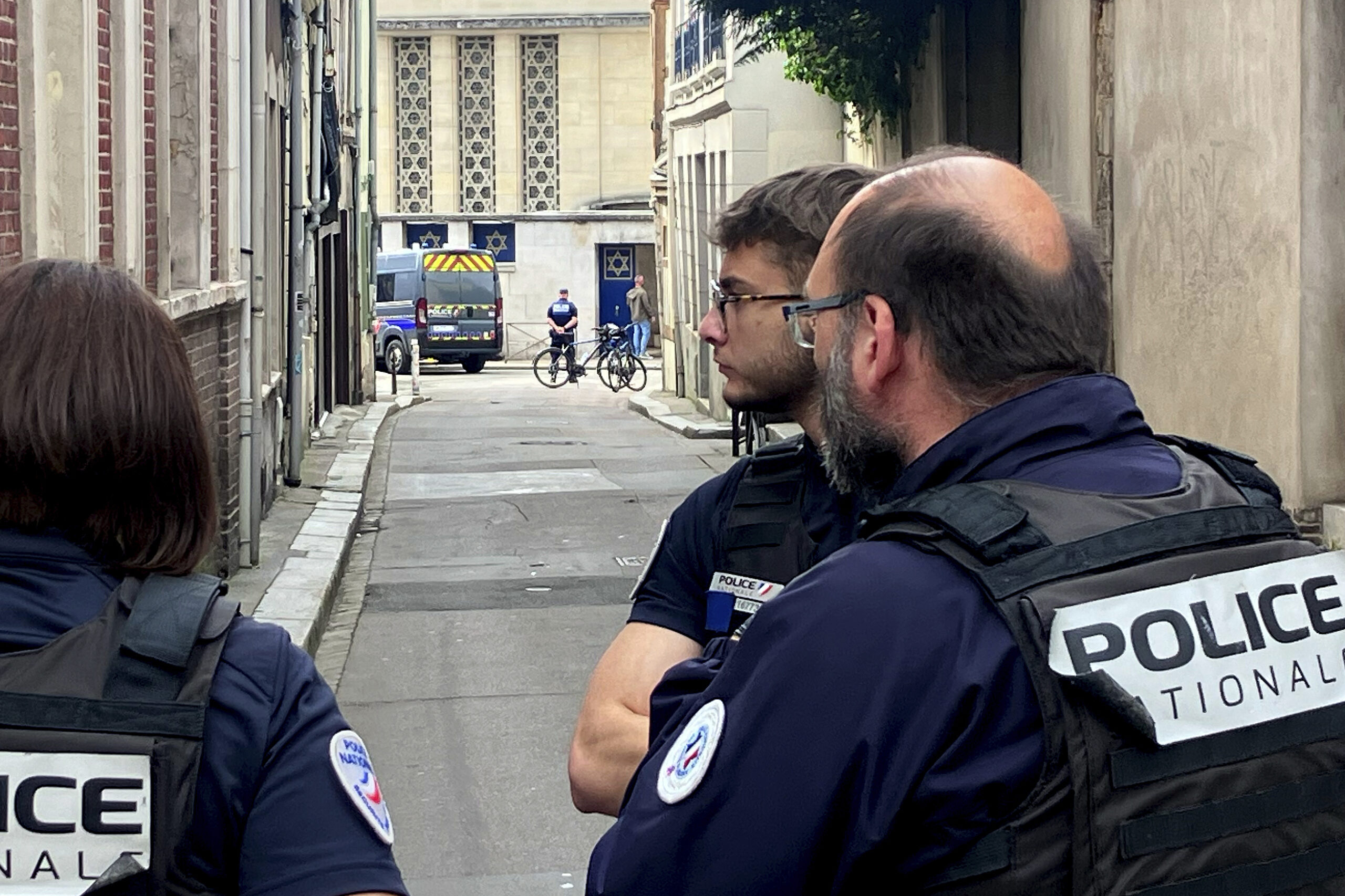 Γαλλία: Πέντε νέοι μαχαιρώθηκαν έξω από κατάστημα στην πόλη Μετς