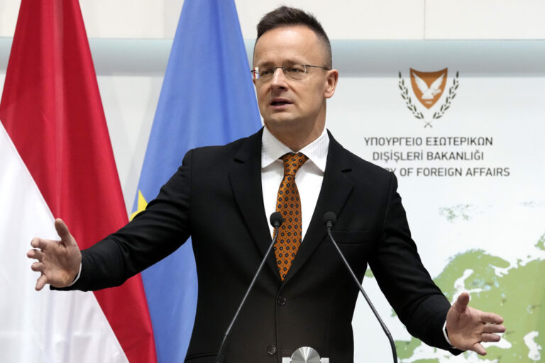 Ουγγαρία: Αναζητούνται τρόποι για προσβολή της απόφασης της ΕΕ για τα παγωμένα ρωσικά κεφάλαια