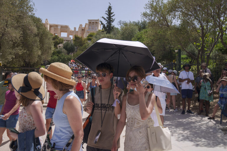 Κλειστοί λόγω καύσωνα από τις 12:00 έως τις 17:00 οι αρχαιολογικοί χώροι της εφορείας αρχαιοτήτων Αθηνών