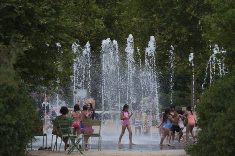 Προς τον θερμότερο Ιούνιο που έχει καταγραφεί ποτέ οδεύει η Ελλάδα σύμφωνα με τις μέχρι τώρα εκτιμήσεις