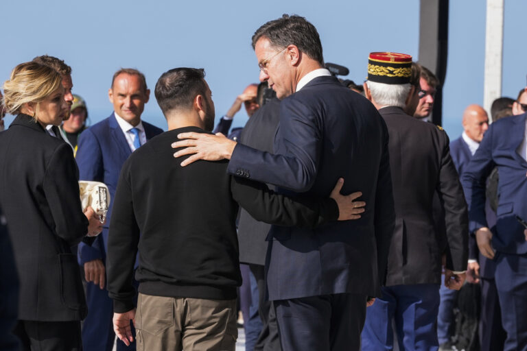 Κρεμλίνο: Ο Ρούτε είναι απίθανο να αλλάξει τη στάση της Ατλαντικής συμμαχίας – Ζελένσκι: Χαιρετίζει «έναν ισχυρό ηγέτη που σέβεται τις αρχές»