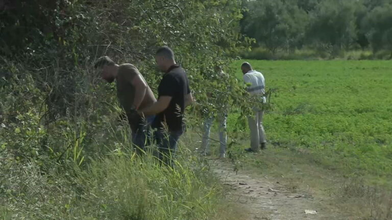 Με πολλαπλά χτυπήματα το έγκλημα στην Ηλεία – Κάμερα κατέγραψε την 11χρονη να επιβιβάζεται στο Ι.Χ. του θείου της