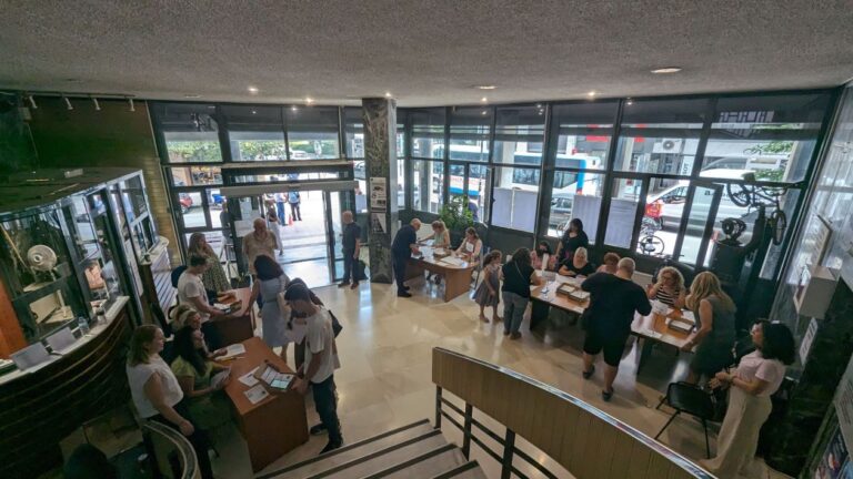 Λειτουργούν το Σαββατοκύριακο ΚΕΠ, Δημοτολόγιο και Ληξιαρχείο στον Δήμο Λαρισαίων για τις ανάγκες των εκλογών