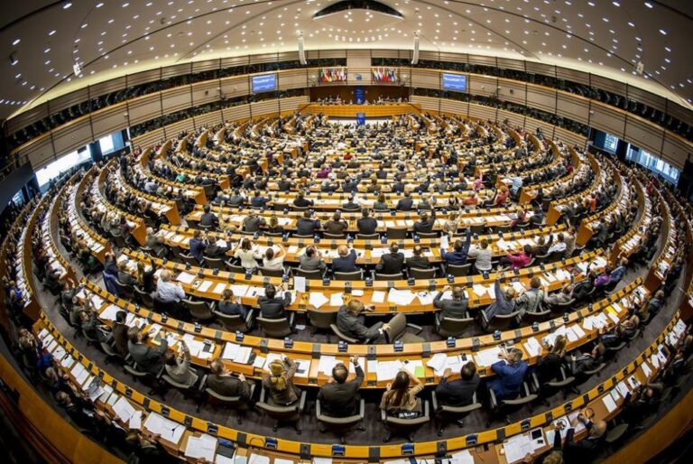 Εγκρίθηκε ο προϋπολογισμός της ΕΕ για το 2025: Αποκατάσταση περικοπών του Συμβουλίου και ενίσχυση κομβικών προγραμμάτων της ΕΕ