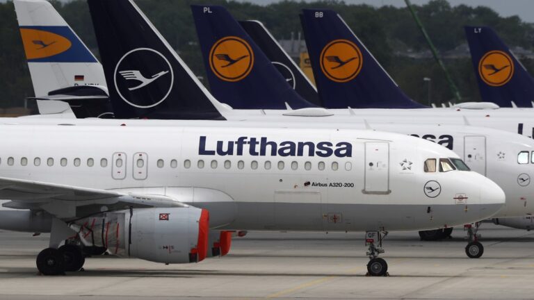 Lufthansa: Περιβαλλοντικός φόρος έως και 72 ευρώ στους ναύλους της
