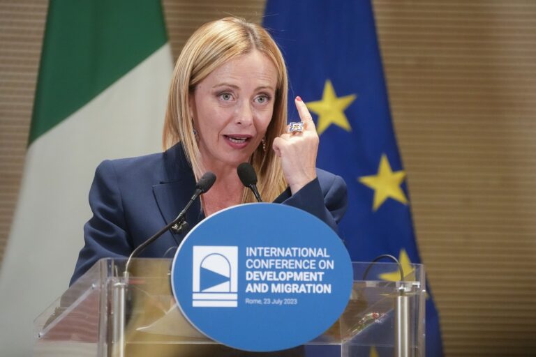 Αλβανία: Ο πρωθυπουργός Έντι Ράμα και η Ιταλίδα ομόλογος του θα επισκεφθούν την Τετάρτη τους υπό κατασκευή  προσφυγικούς καταυλισμούς