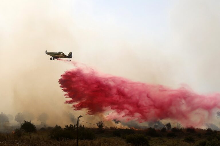 Β. Ισραήλ: Μεγάλες πυρκαγιές προκάλεσε το μεγαλύτερο πυραυλικό κύμα της Χεζμπολάχ