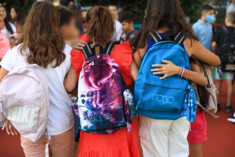 Κλειστά και στον Δήμο Βόλου δημοτικά, νηπιαγωγεία και ΕΕΕΕΚ