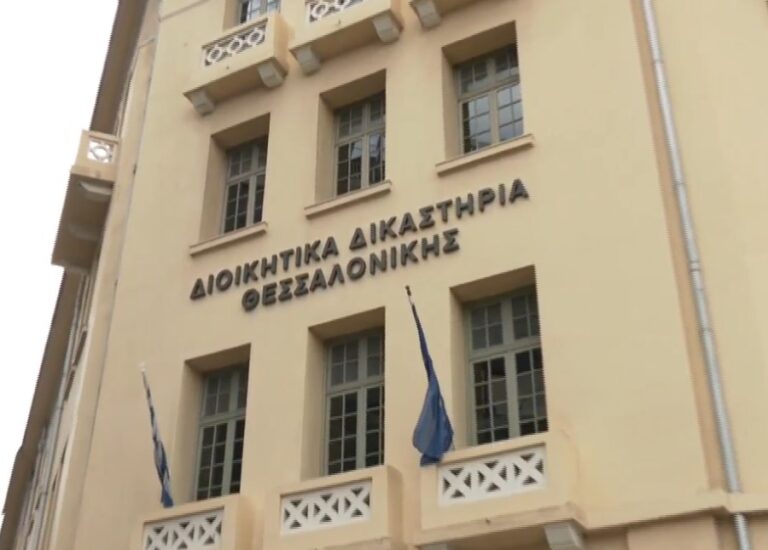 Θεσσαλονίκη: Στα Διοικητικά δικαστήρια οι ανεμβολίαστοι εργαζόμενοι του ΕΚΑΒ- Είχαν τεθεί σε αναστολή εργασίας
