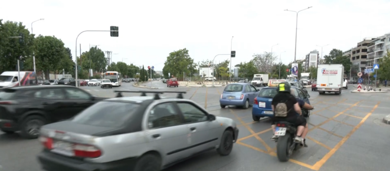 Θεσσαλονίκη-Yellow Box: Πώς θα λύσει το κυκλοφοριακό χωρίς την απαραίτητη παρουσία τροχονόμου
