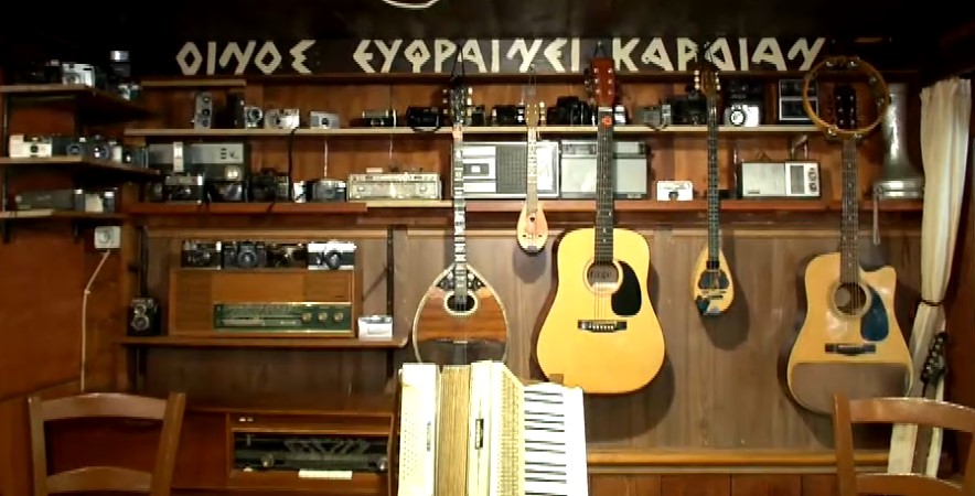 Σιδηρόκαστρο Σερρών: Μια ταβέρνα μουσείο δίπλα στον ποταμό Κρουσοβίτη