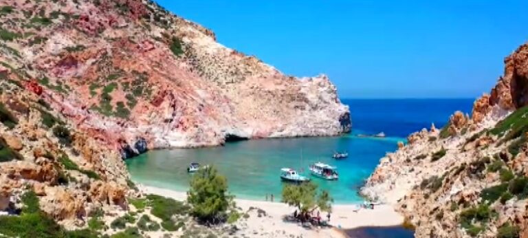 Κίμωλος, ένα νησί αυθεντικό, γραφικό και με φυσικό παρθένο περιβάλλον