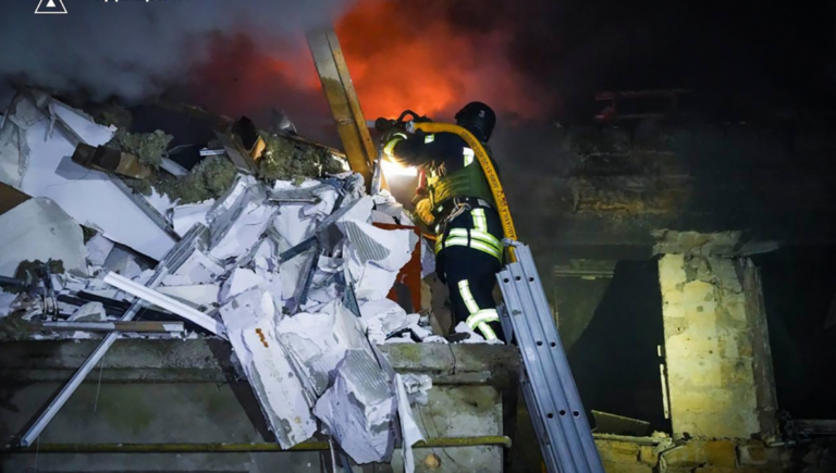 Ρωσία – Ουκρανία: Ομοβροντία από την Κριμαία ως το Μικολάιφ με πυραύλους και drones