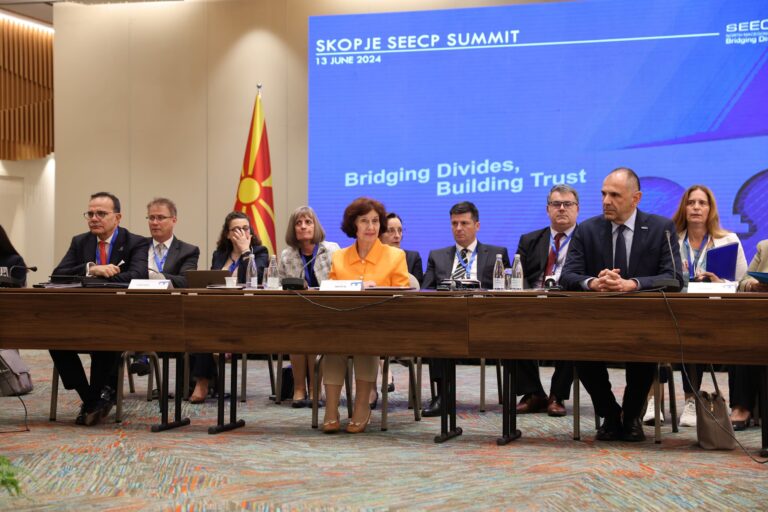 Γκ. Σιλιάνοφσκα: Η μη χρήση του συνταγματικού ονόματος της χώρας από εμένα δεν αποτελεί παραβίαση του Συντάγματος και δεν πρόκειται να προκαλέσει προβλήματα