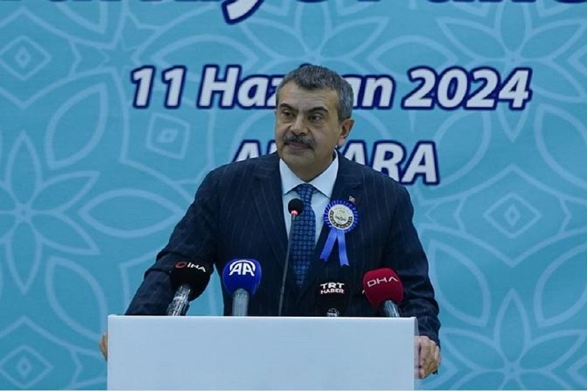 Γιουσούφ Τεκίν: Σημαντική για τη διεθνή ισχύ της Τουρκίας η επαναλειτουργία της Θεολογικής Σχολής της Χάλκης