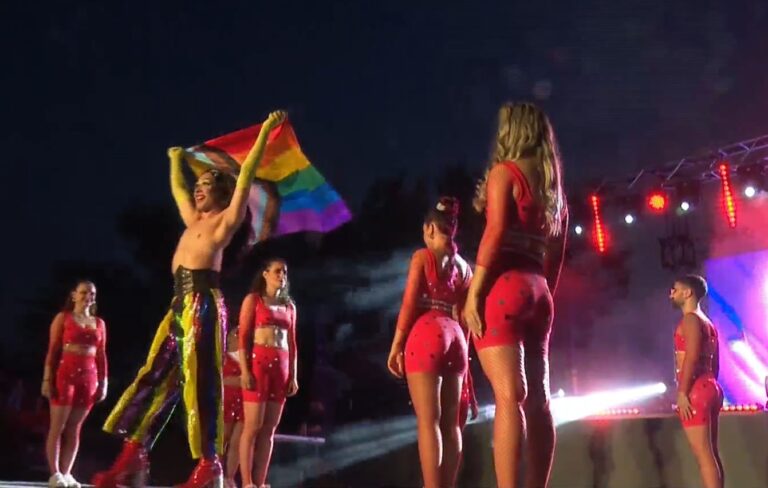 EuroPride 2024: Με φαντασμαγορικό τρόπο άνοιξε η αυλαία της πανευρωπαϊκής γιορτής υπερηφάνειας στη Θεσσαλονίκη