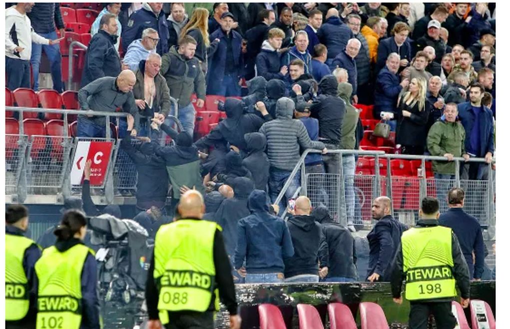 football_epeisodia Nέα γενιά χούλιγκανς που κάνουν χρήση κοκαΐνης απειλούν το Euro2024 – «Πέτρες και μαχαίρια επιτρέπονται, βάζουν όριο στα όπλα» – Έχουν Υπουργό πολέμου!