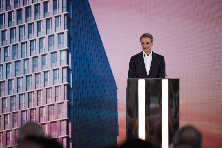 Κ. Μητσοτάκης: Εμβληματικό και αναπτυξιακό έργο ο πύργος του Πειραιά