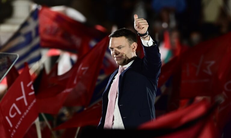 Στ. Κασσελάκης από το Σύνταγμα: Την Κυριακή στέλνουμε το μήνυμα «αλαζονεία τέλος» – Δεν πρόκειται να σας προδώσω ποτέ
