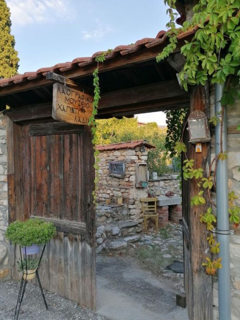 Πρώτη Σερρών: Περιοδική Έκθεση “Προικοσύμφωνα και νυφικά” στο Μουσείο Χαγιάτι Λαδιά