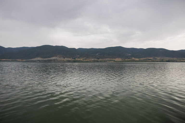 Τα νερά της λίμνης Βόλβης στο μικροσκόπιο των επιστημόνων – Σταθερά μέτρια η κατάστασή της τα τελευταία 12 χρόνια