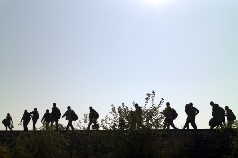 Ολλανδία: Η κυβέρνηση ζήτησε από την ΕΕ να εξαιρεθεί από τους κανόνες για τη μετανάστευση