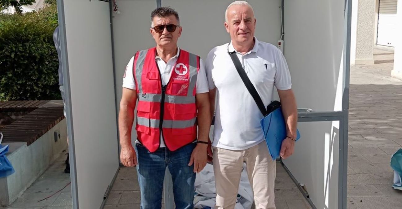 Καρδίτσα: Η τοπική ΝΔ δώρισε το προεκλογικό περίπτερο στον Ερυθρό Σταυρό