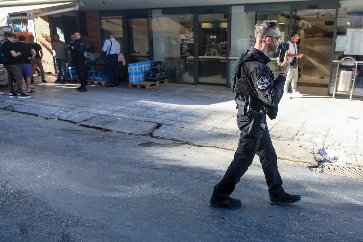 Πυροβολισμοί στον Πειραιά: Ένας νεκρός και ένας βαριά τραυματίας – Μια σύλληψη και μια προσαγωγή