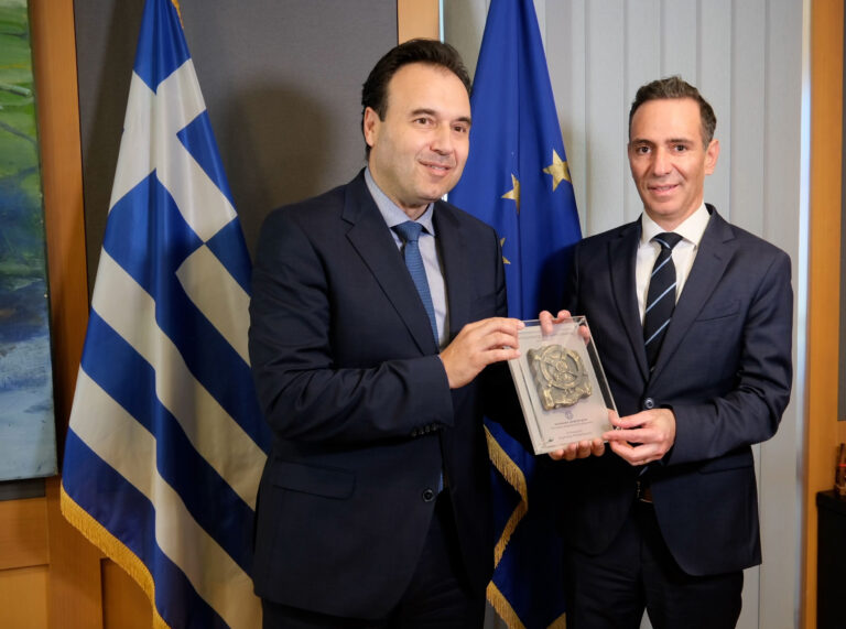Εμβάθυνση συνεργασίας Ελλάδας και Κύπρου στο ψηφιακό μετασχηματισμό – Υπογραφή μνημονίου συνεργασίας