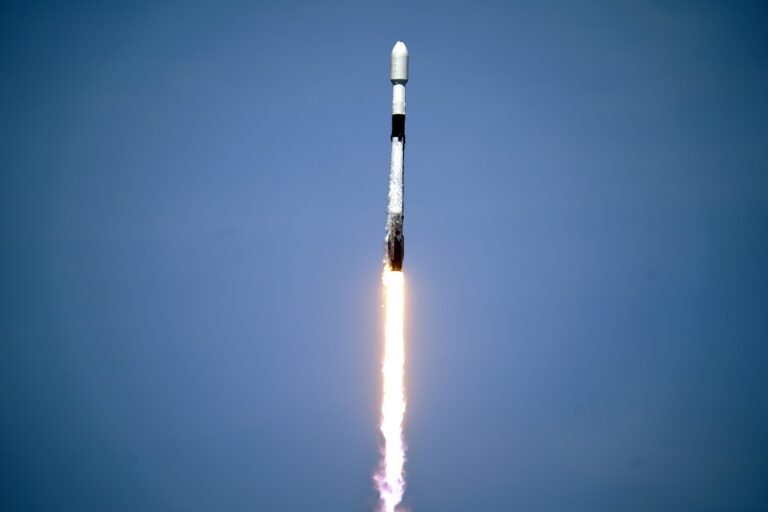 SpaceX: Ο  πύραυλος Starship εκτοξεύτηκε για την τέταρτη δοκιμαστική πτήση – Στόχος να επιστρέψει στη γήινη ατμόσφαιρα χωρίς να διαλυθεί